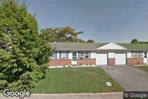 235 S Center St, Cleona, PA 17042