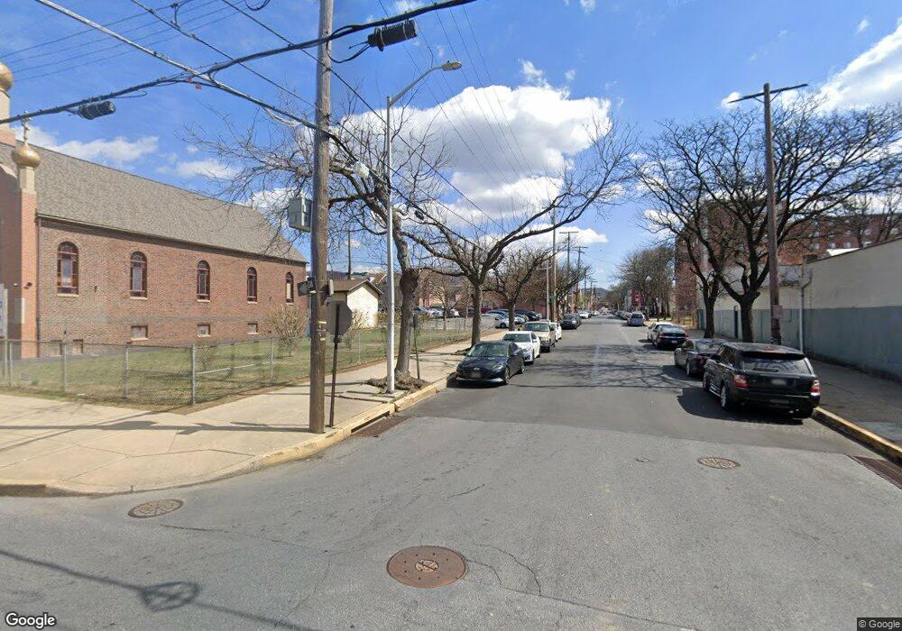 226 Spruce St, Reading, PA 19611 - photo 1