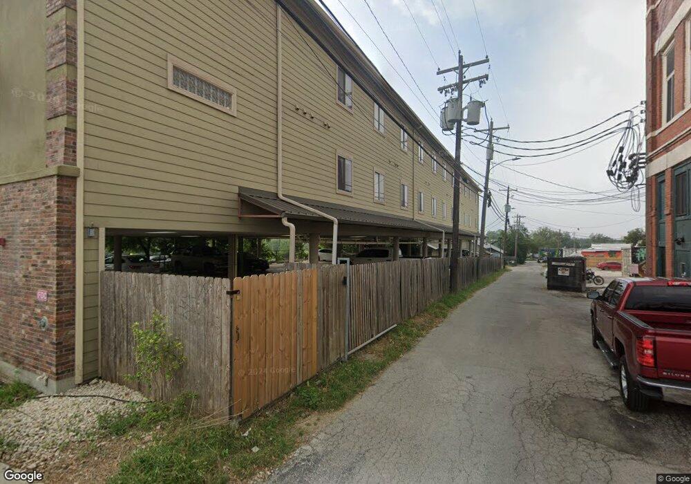 214 E San Antonio St, San Marcos, TX 78666 - photo 1