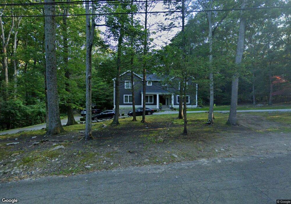 7 Christmas Tree Ln, Woodbridge, CT 06525 - photo 1