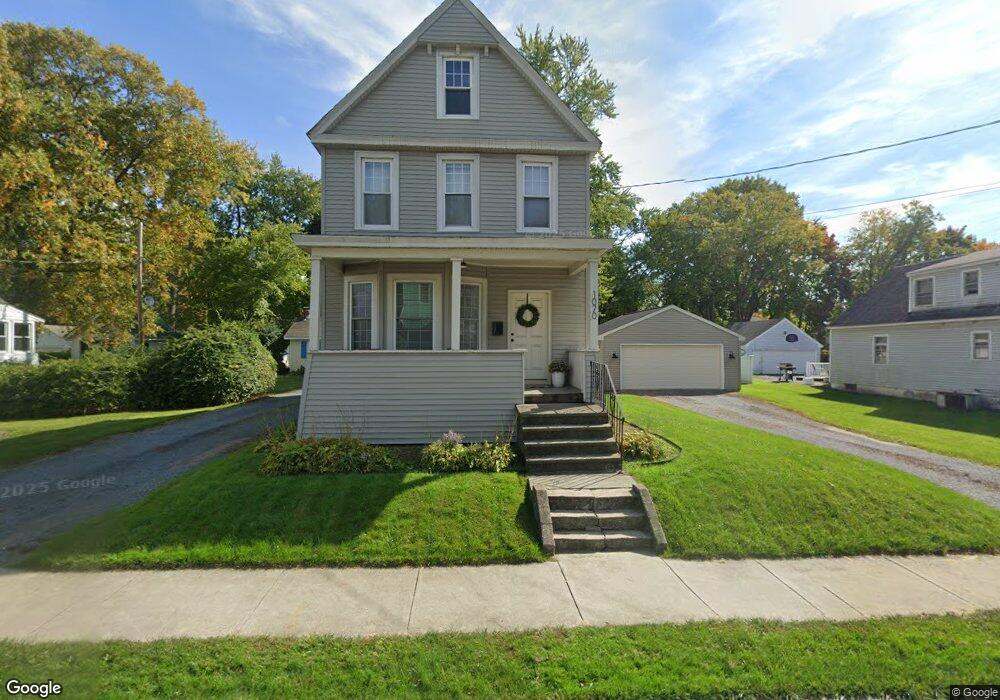 1070 Regent St, Schenectady, NY 12309 - photo 1