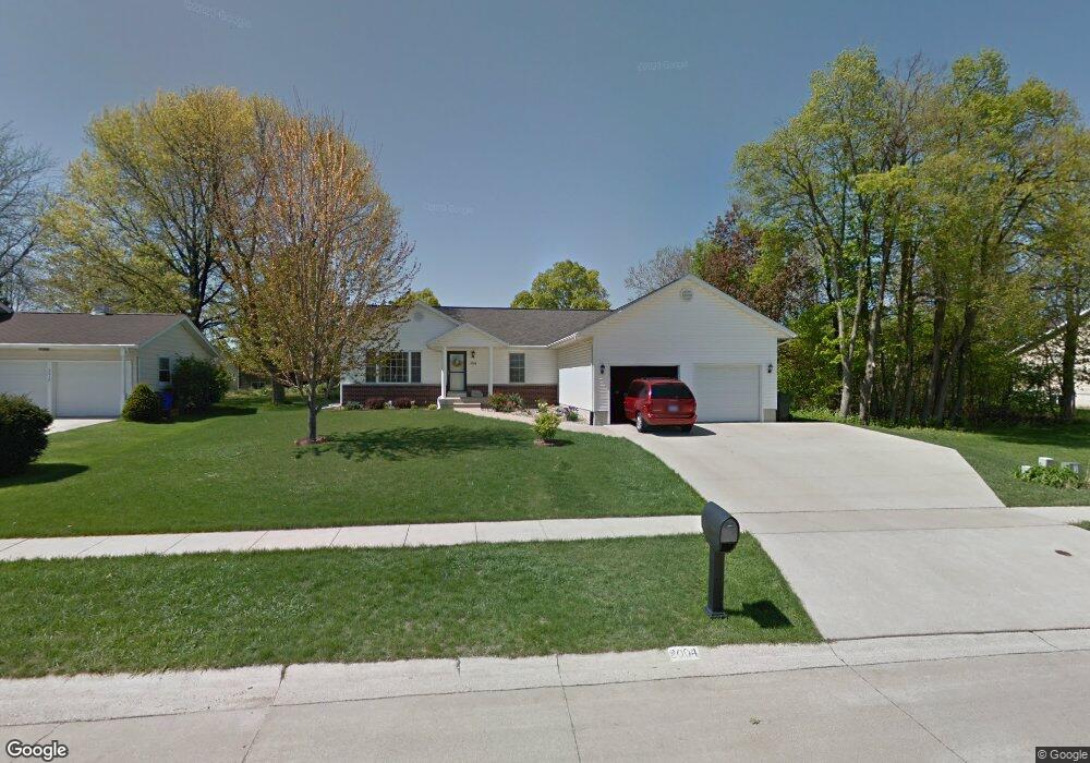 2004 Hughes Dr SW, Cedar Rapids, IA 52404 - photo 1