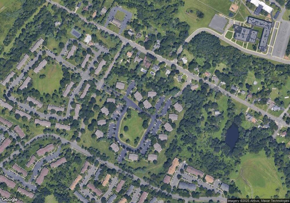 110 Crabapple Ln unit 82, Franklin Park, NJ 08823 - photo 1