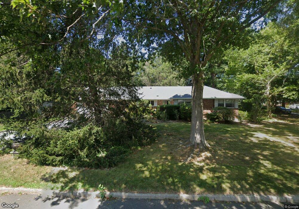 16 Edwards Ln, Glen Cove, NY 11542 - photo 1