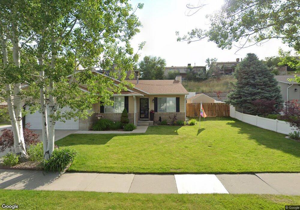 8881 S Capella Way, Sandy, UT 84093 - photo 1