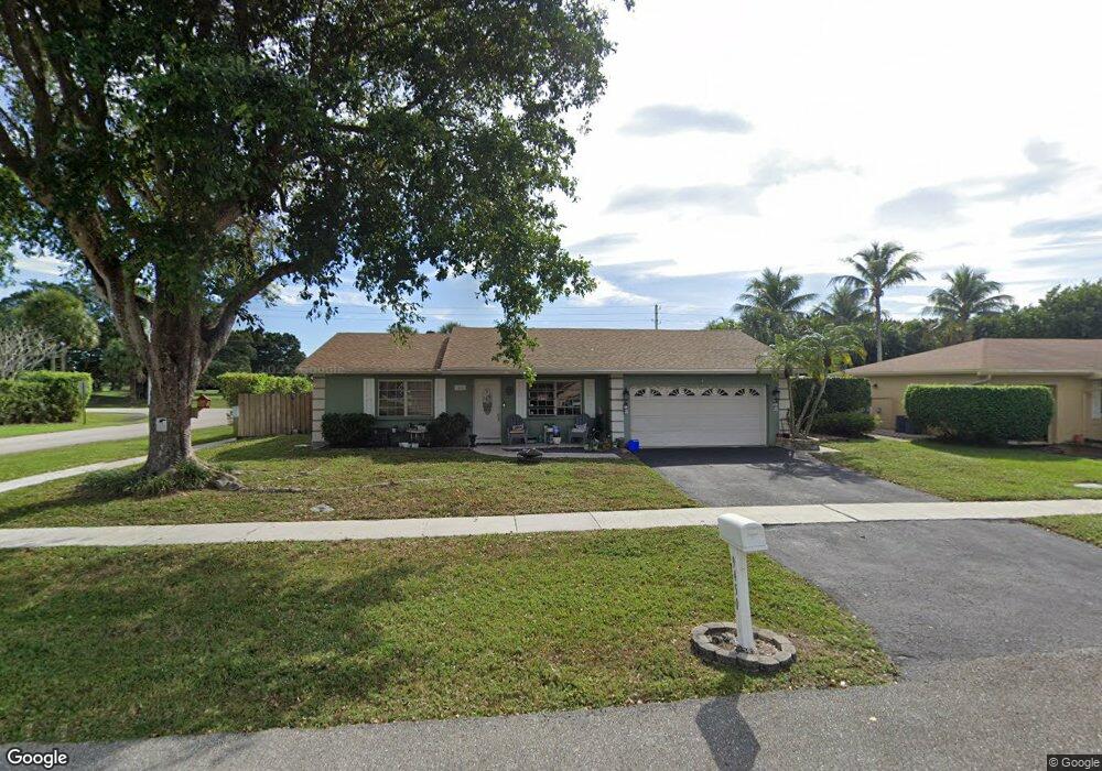 9450 Richmond Cir, Boca Raton, FL 33434 - photo 1