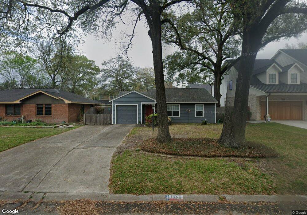 1322 Richelieu Ln, Houston, TX 77018 - photo 1