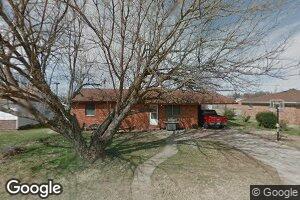 904 N Oak St, Waurika, OK 73573