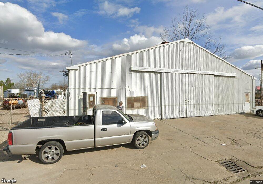 725 1st Ave, Lake Charles, LA 70601 - photo 1