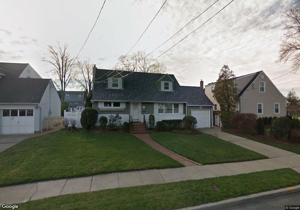 3800 Franklin Ave, Seaford, NY 11783 - photo 1