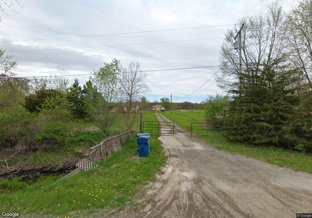 10286 Calkins Rd, Swartz Creek, MI 48473 - photo 1