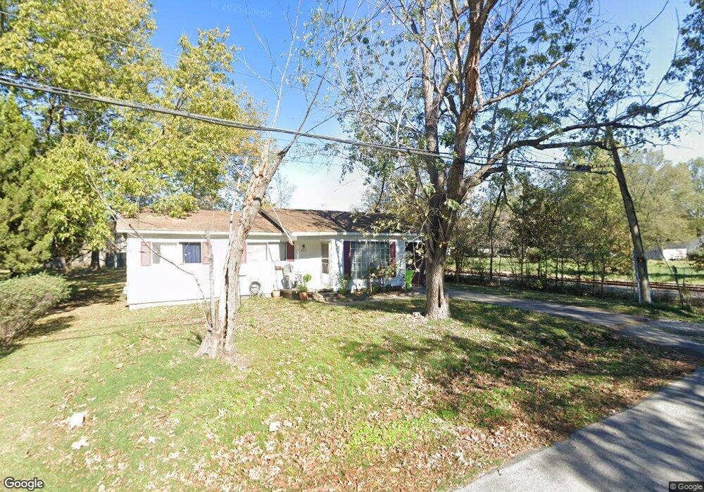 409 E 12th St, Stuttgart, AR 72160 - photo 1