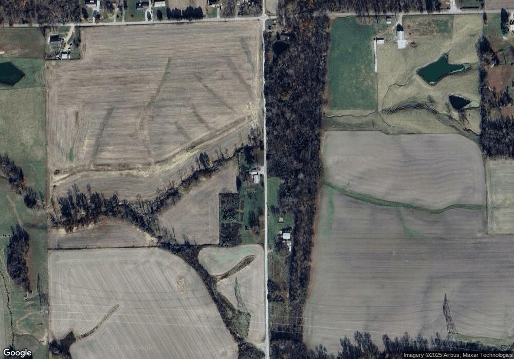 821 N 1450 W, Deputy, IN 47230 - photo 1