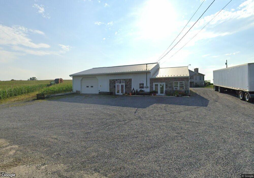 8541 Willowdale Rd, Greencastle, PA 17225 - photo 1