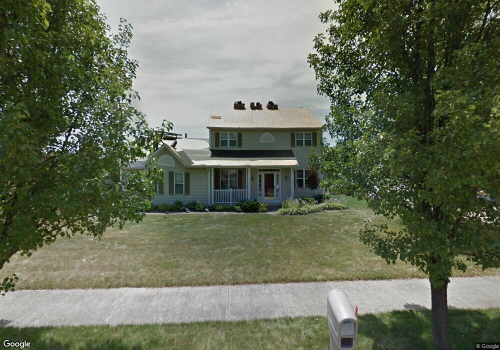 27053 Valeside Ln, Olmsted Falls, OH 44138 - photo 1