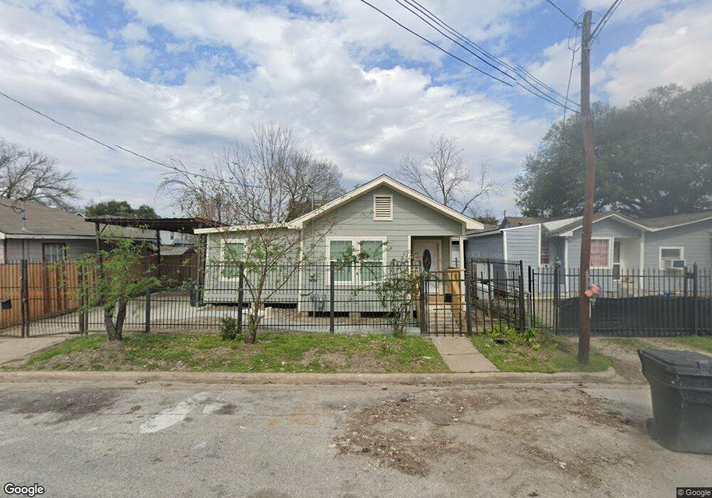 1413 Gale St, Houston, TX 77009 - photo 1