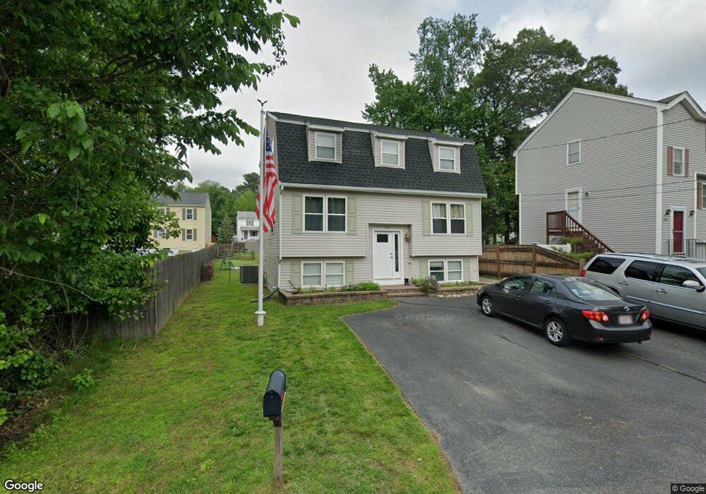 233 Long Pond Dr, Dracut, MA 01826 - photo 1