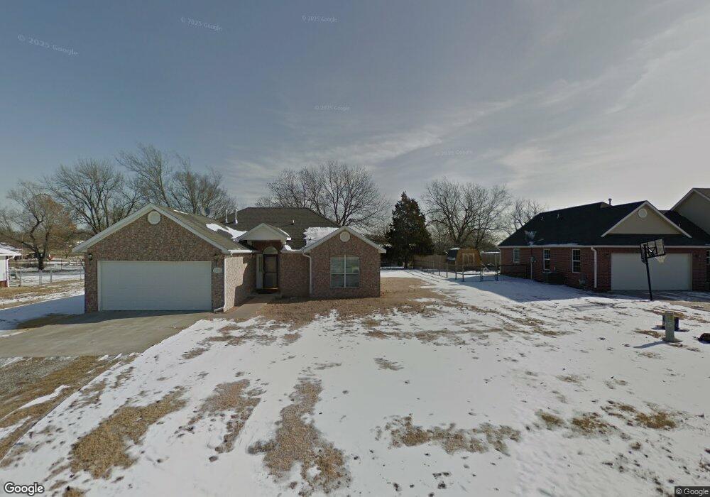 212 N Newton Place, Beggs, OK 74421 - photo 1