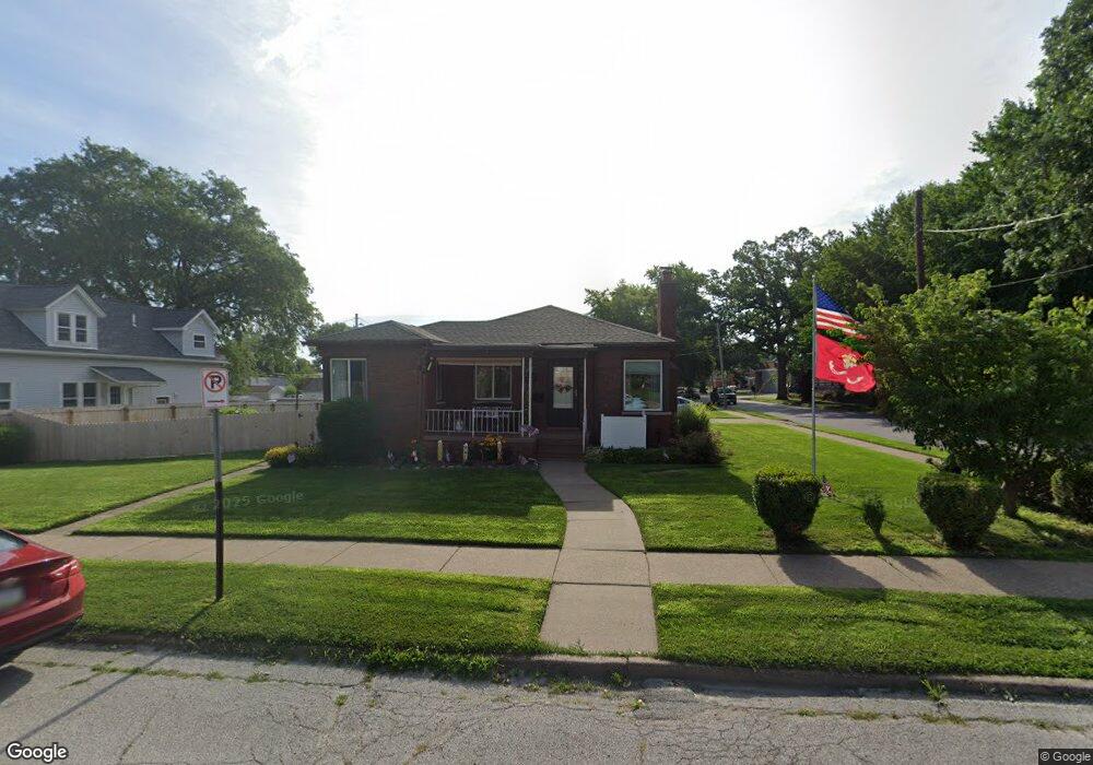 2005 N Fillmore St, Davenport, IA 52804 - photo 1