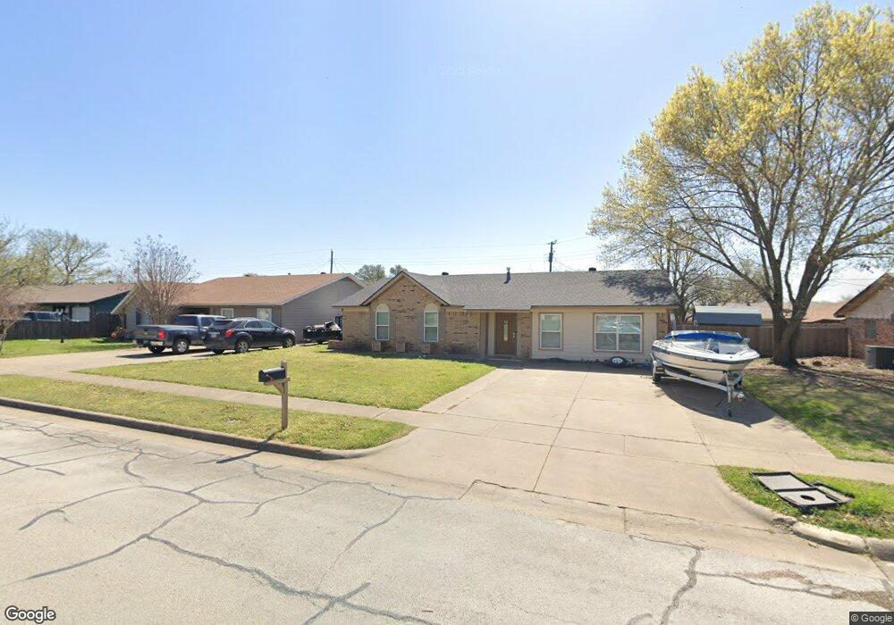 1429 Laurel Ln, Cleburne, TX 76033 - photo 1