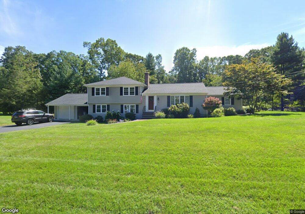 11 Oak Manor Dr, Barrington, RI 02806 - photo 1