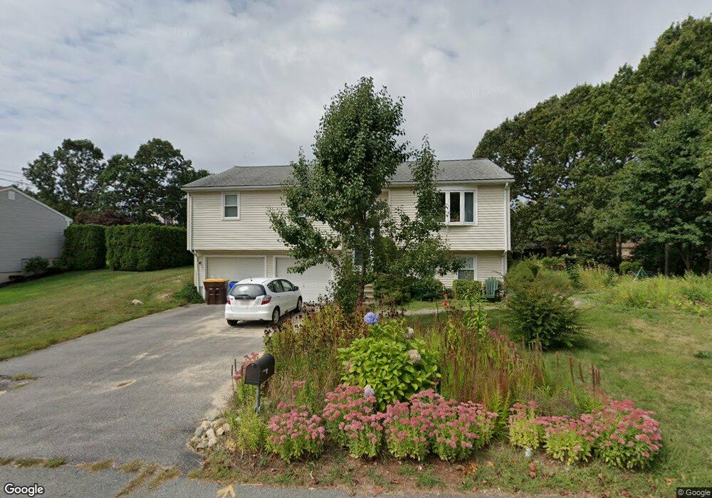 138 N Marion St, Fall River, MA 02723 - photo 1