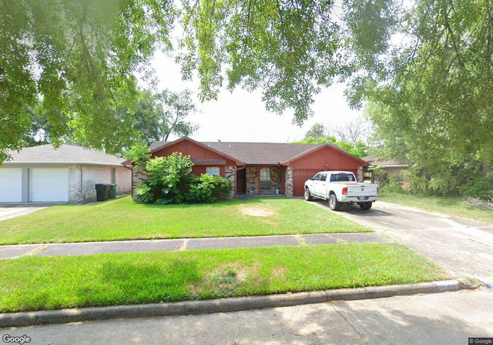 10414 Kirklane Dr, Houston, TX 77089 - photo 1