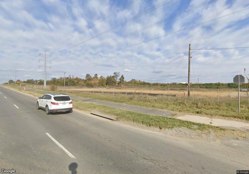 43694 John Mosby Hwy, Chantilly, VA 20152 - photo 1