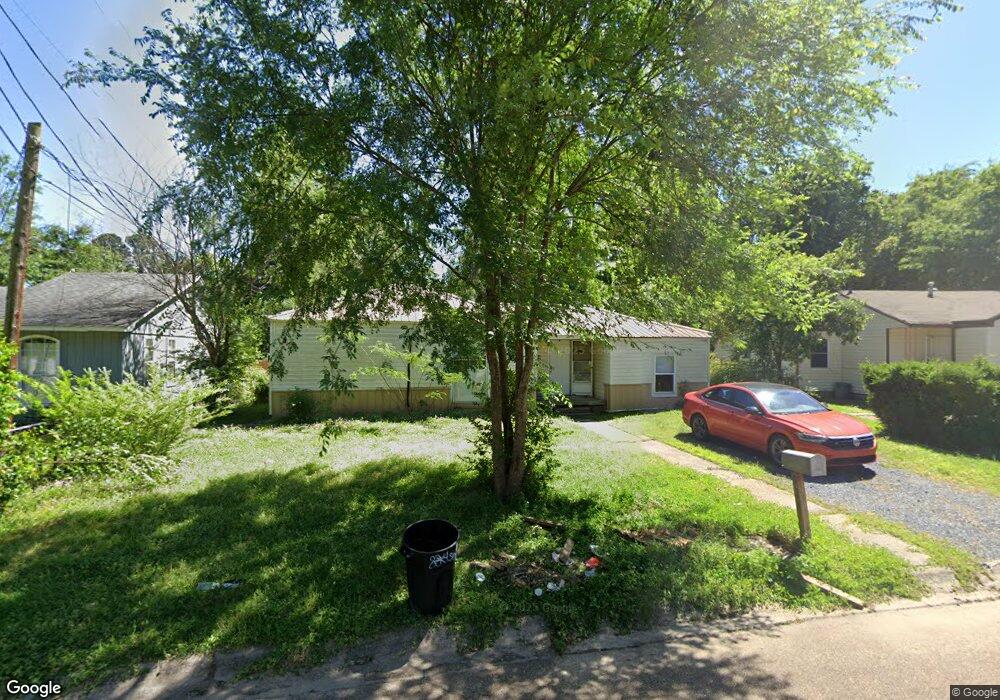 824 Singapore Dr, Wake Village, TX 75501 - photo 1