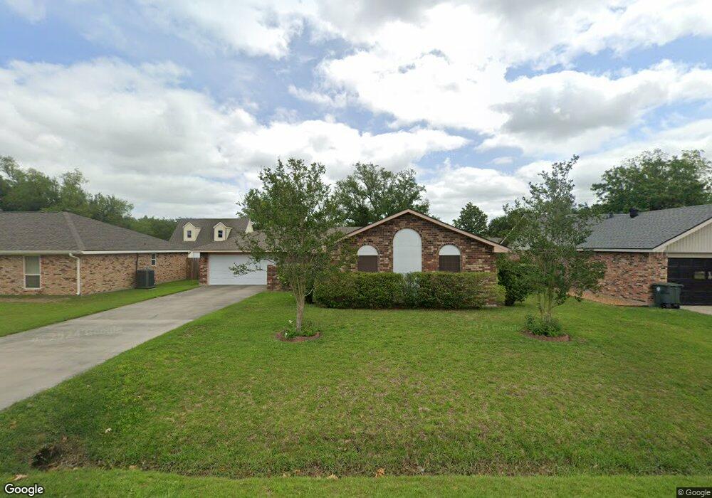 4521 W Meadow Ln, Lake Charles, LA 70605 - photo 1