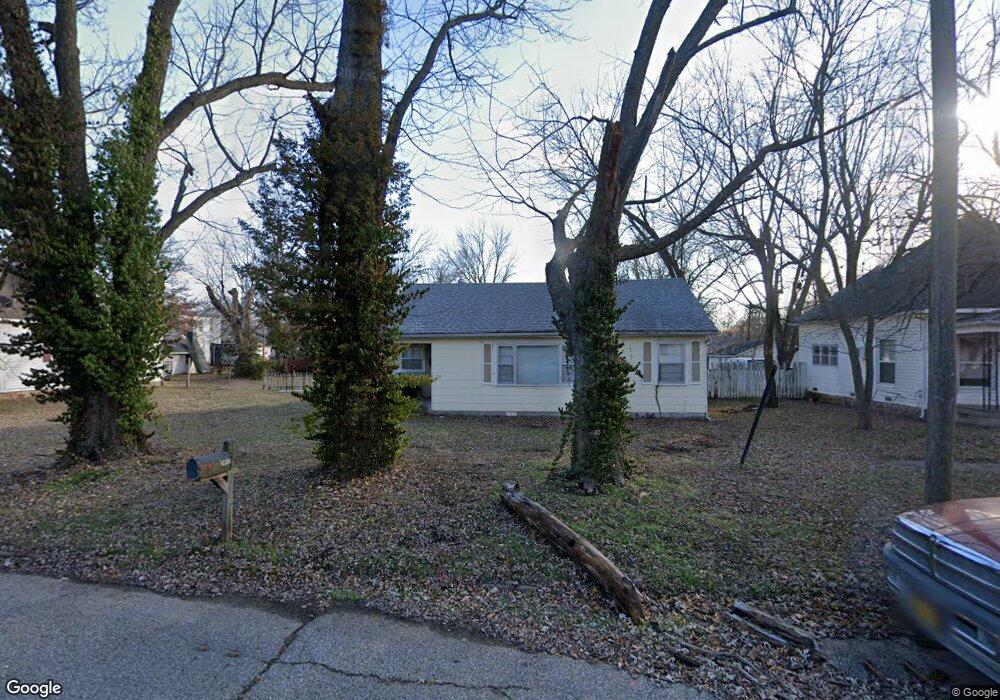 2612 Chess Ave, Parsons, KS 67357 - photo 1