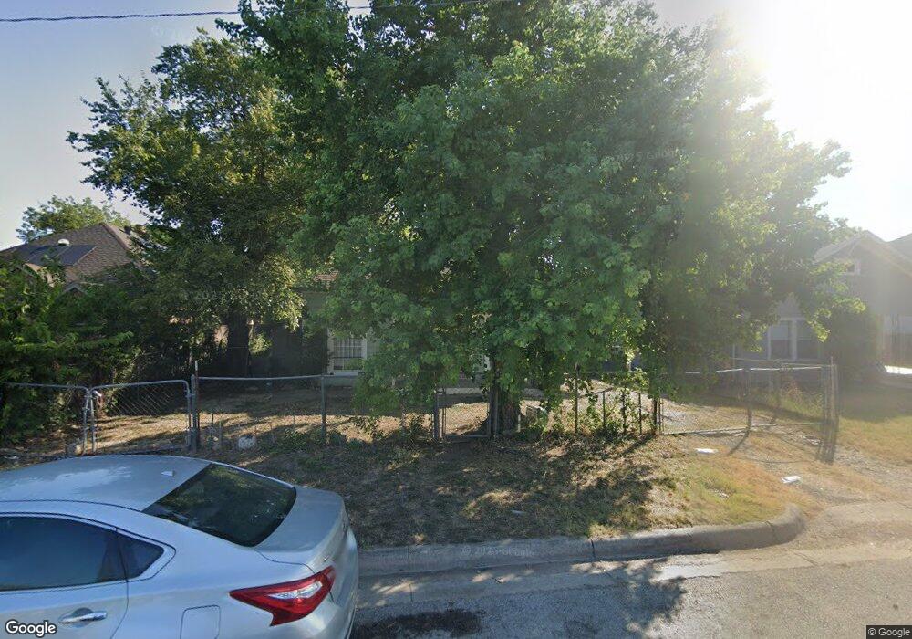 2716 NW 26th St, Fort Worth, TX 76106 - photo 1