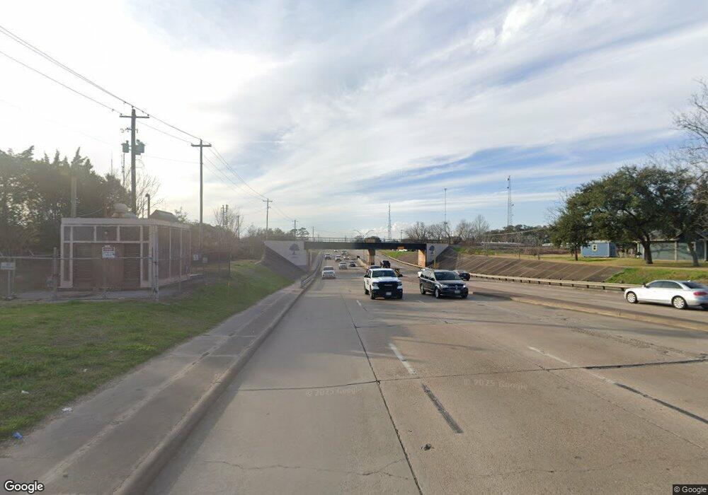 29878 Hwy 6, Alvin, TX 77511 - photo 1