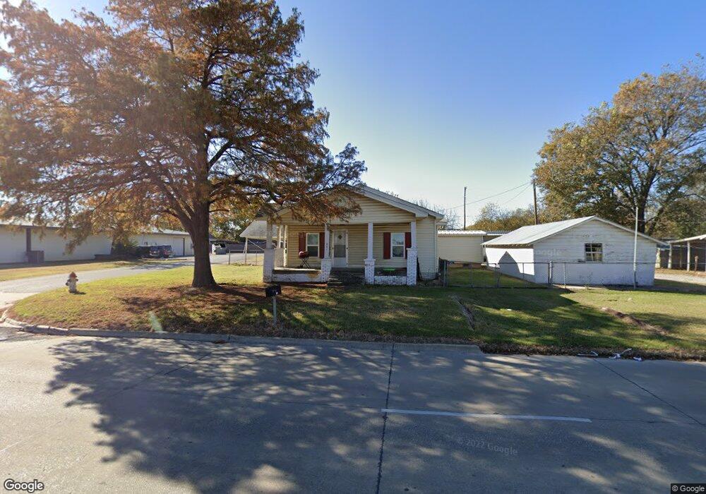 621 Lake Murray Dr S, Ardmore, OK 73401 - photo 1