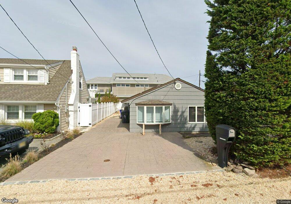 9 Falls Rd, Mantoloking, NJ 08738 - photo 1