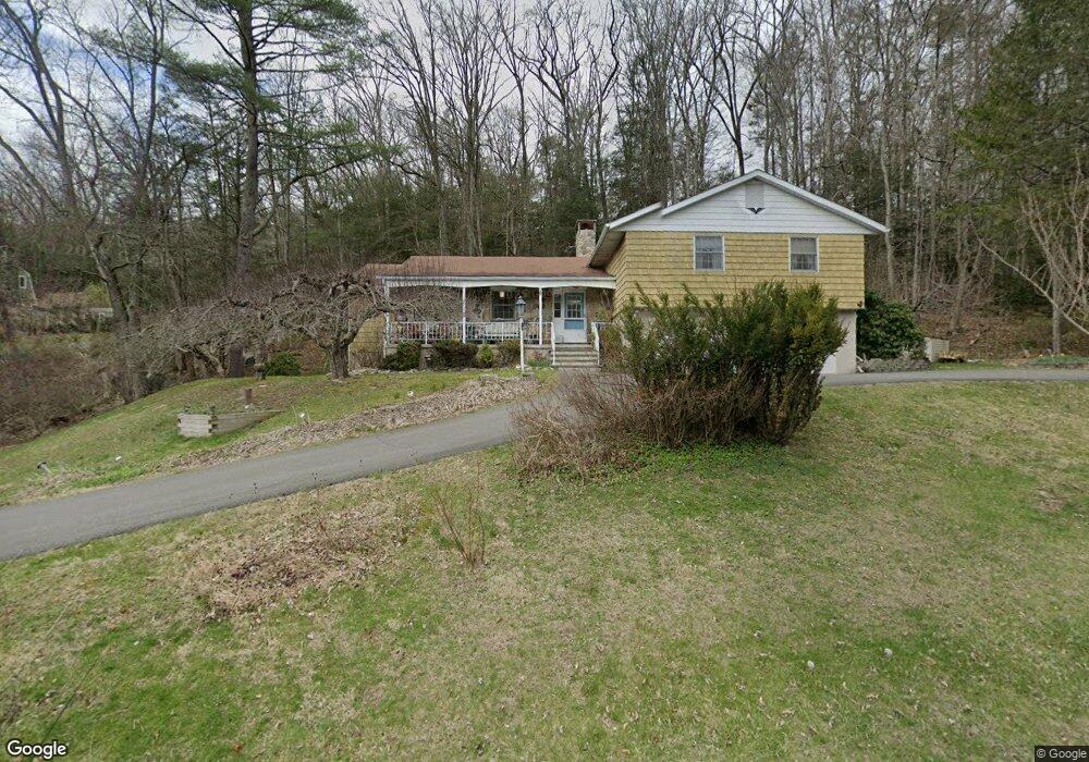 142 Moon Valley Rd, Milford, PA 18337 - photo 1