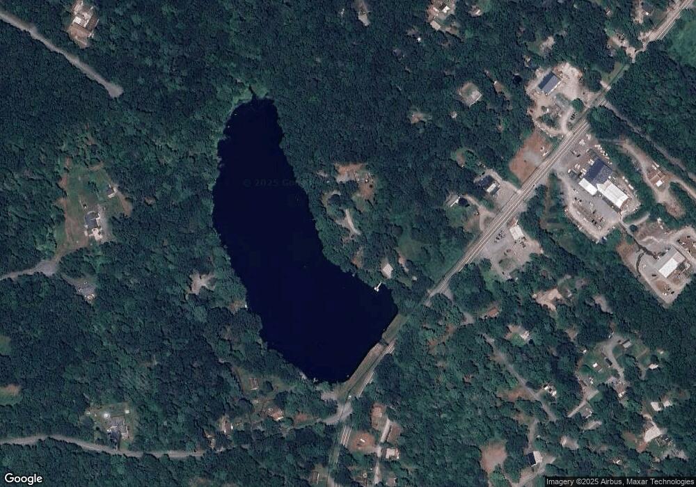 17 Lakefront Dr, Hawley, PA 18428 - photo 1