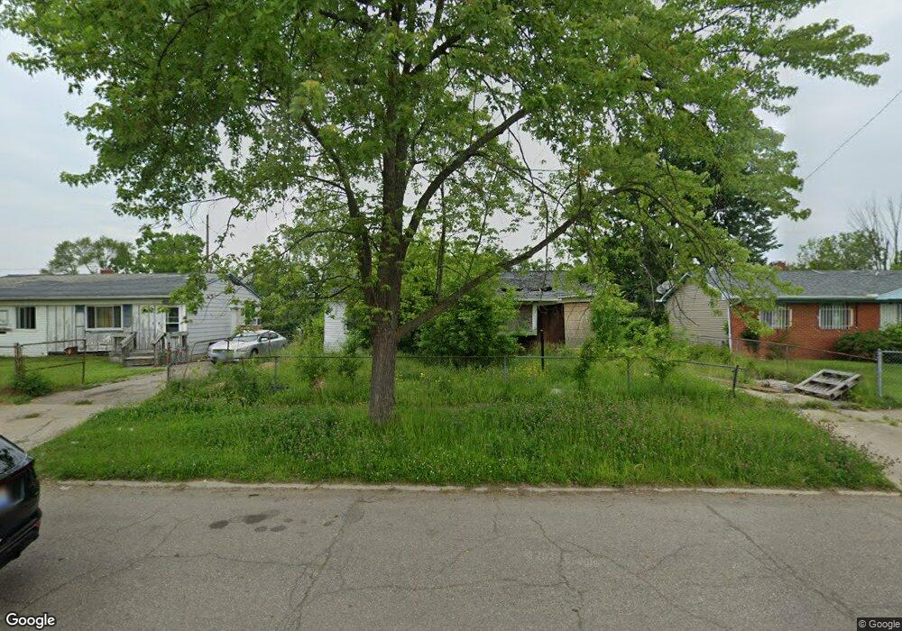 2122 Flamingo Dr, Mount Morris, MI 48458 - photo 1