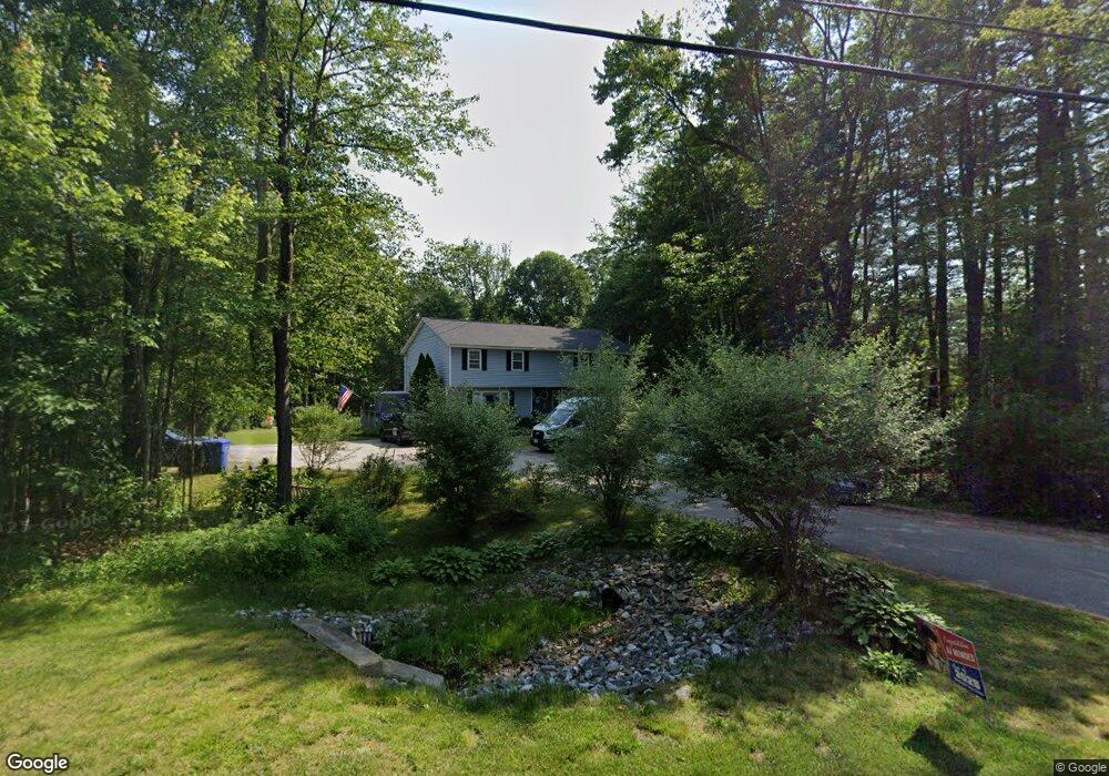 125 Litchfield Rd, Londonderry, NH 03053 - photo 1