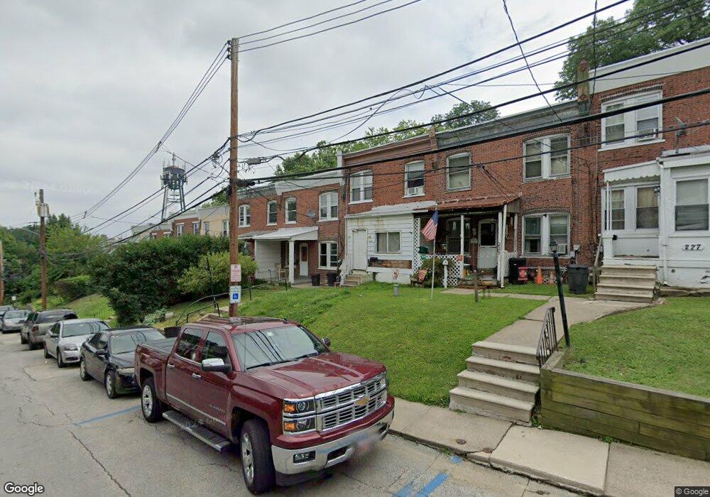 221 Hamilton Ave, Darby, PA 19023 - photo 1