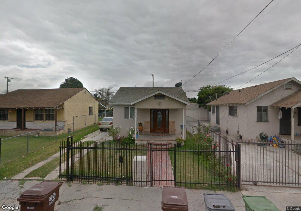 620 W Peach St, Compton, CA 90222 - photo 1