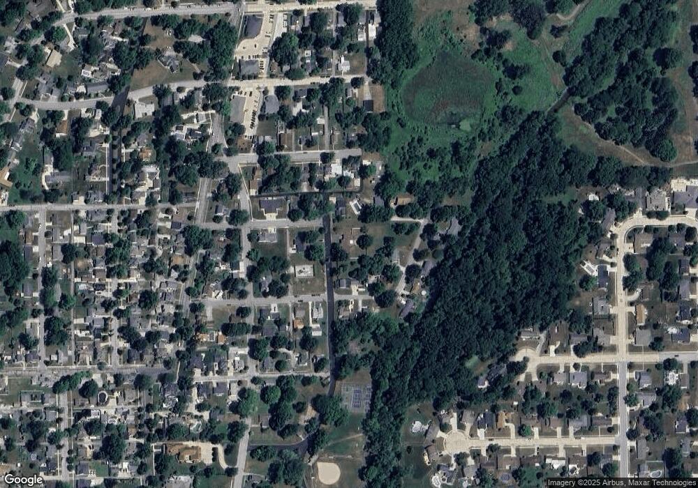 908 N Union St, Auburn, IN 46706 - photo 1