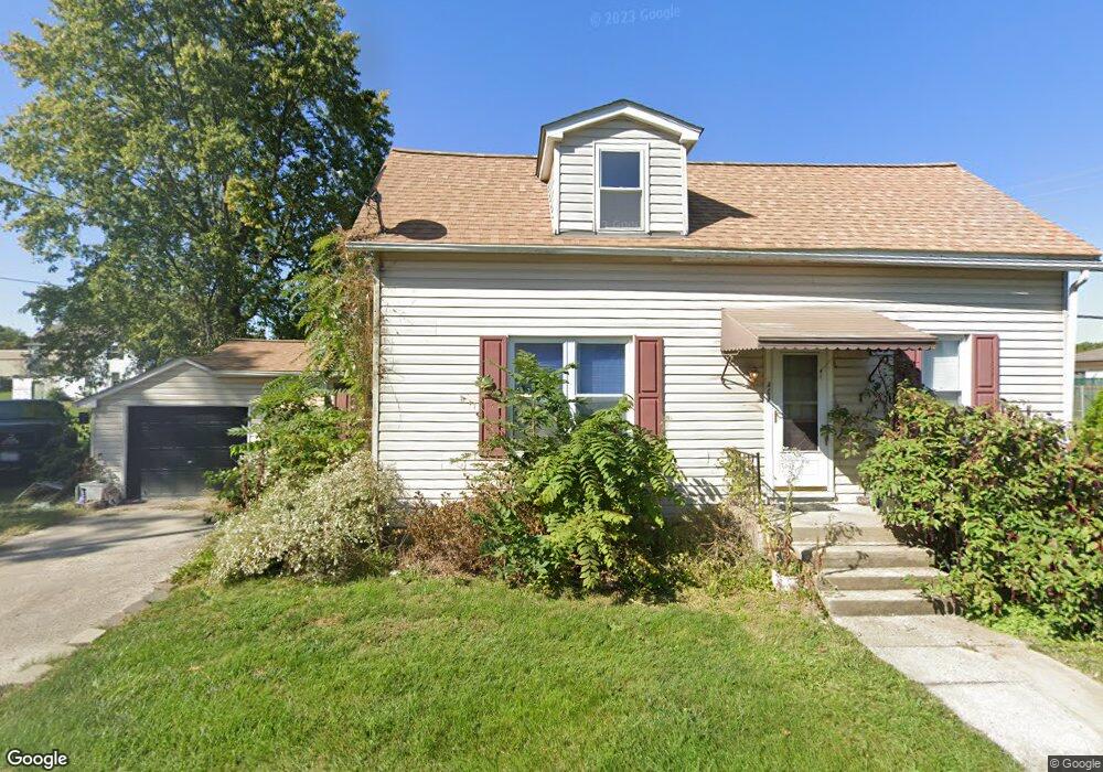 401 Lucas St, Maryville, IL 62062 - photo 1