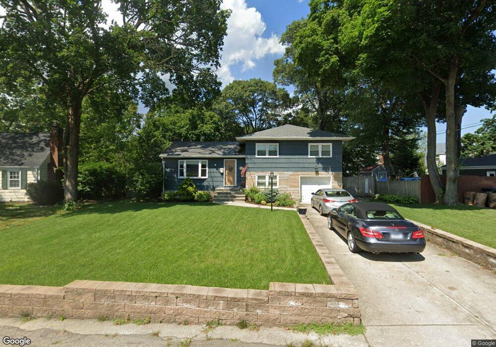 21 Edgehill Rd, Warwick, RI 02889 - photo 1