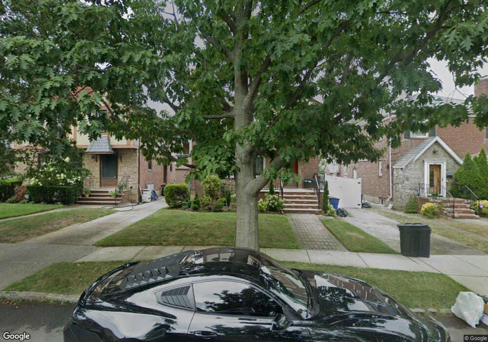 81-06 190th St, Hollis, NY 11423 - photo 1