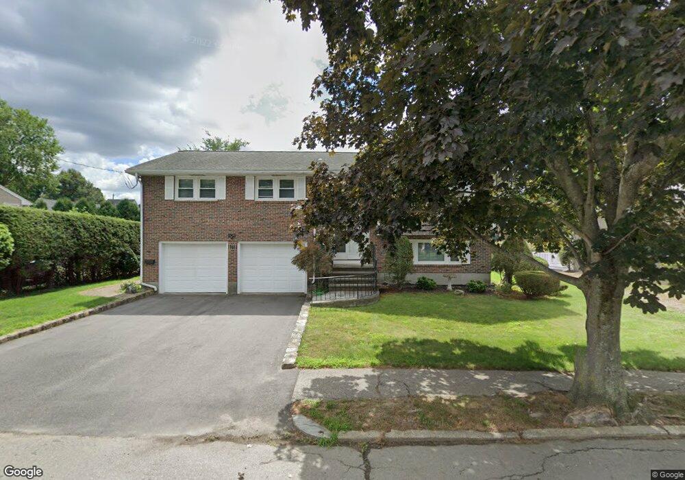 24 Bancroft St, Waltham, MA 02451 - photo 1