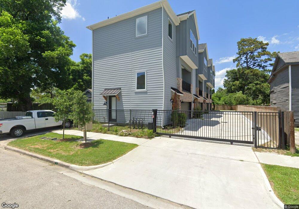 731 W 27th St, Houston, TX 77008 - photo 1