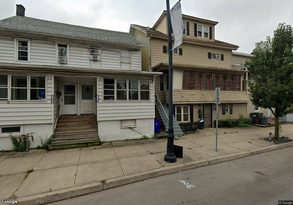 332 E Broad St, Hazleton, PA 18201 - photo 1
