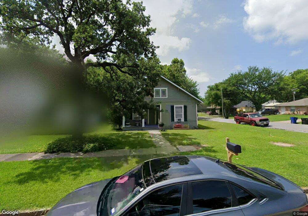 1130 W Woodard St, Denison, TX 75020 - photo 1