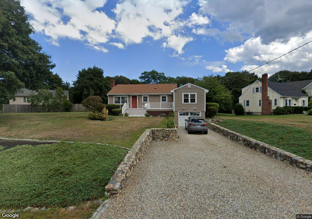 4 Newbridge St, Hingham, MA 02043 - photo 1